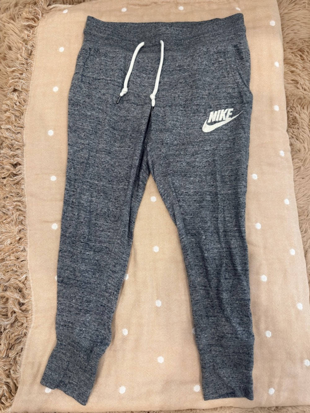 Nike Women’s Gray Jogger Sweatpants